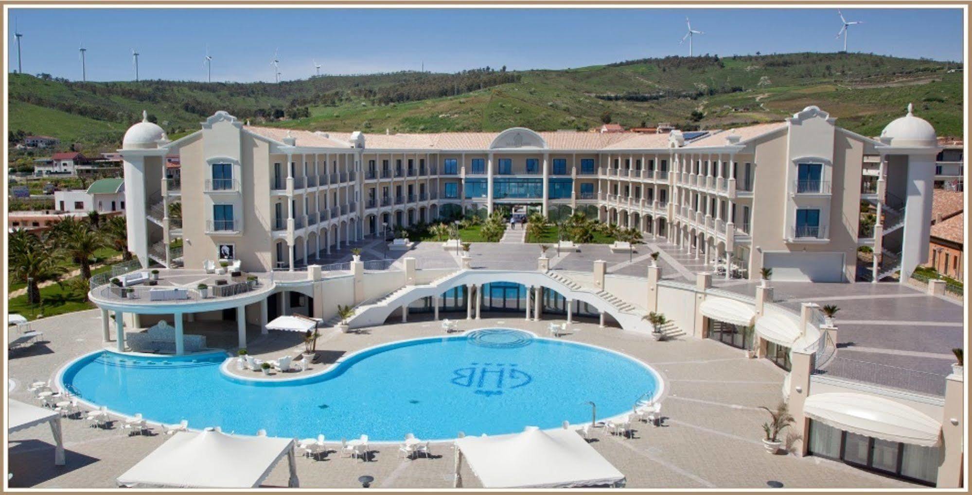 Grand Hotel Balestrieri Torre Melissa Exterior foto